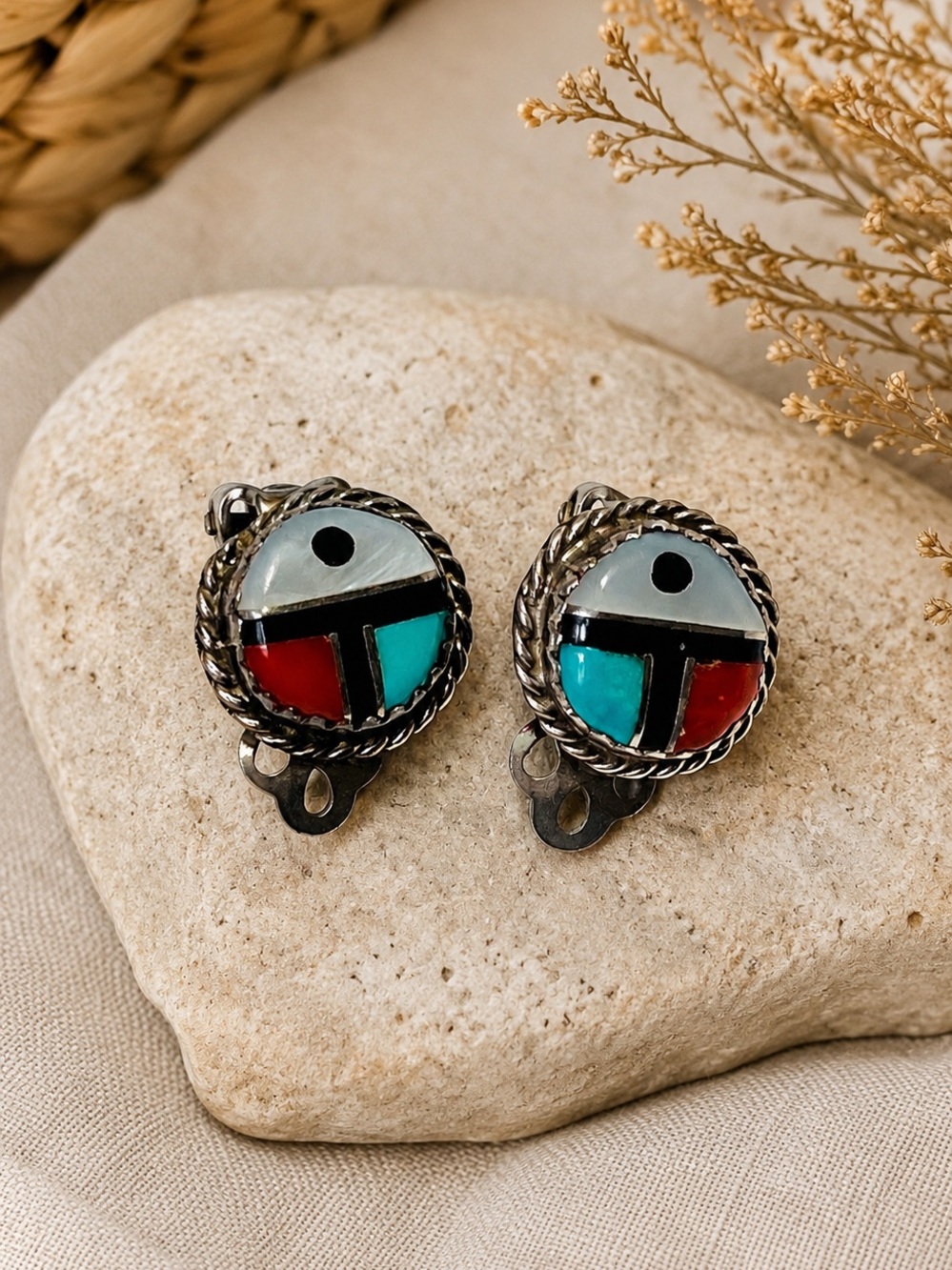 OLD ZUNI SUNFACE INLAID TURQUOISE CORAL MOP JET CLIP ON EARRINGS 925 SILVER
